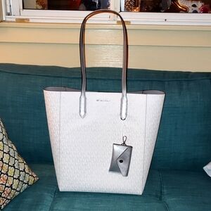 Michael Kors Large Tote w Card Holder